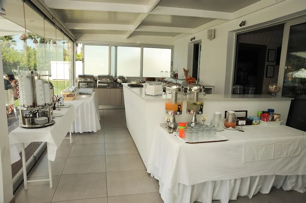 Frixos Suites Hotel Apartments Larnaca 3*,  Cyprus