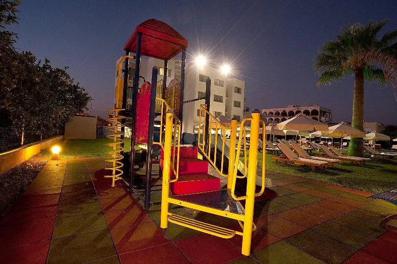 Frixos Suites Hotel Apartments Larnaca Aparthotel