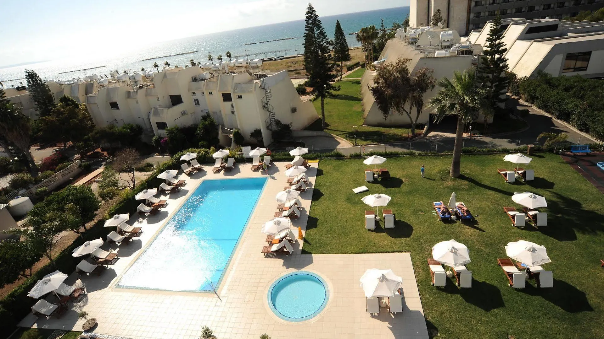 Frixos Suites Hotel Apartments Larnaca Aparthotel